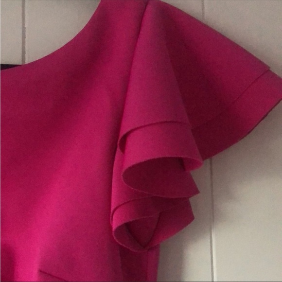 Hot pink flutter sleeve dress - Picture 3 of 9